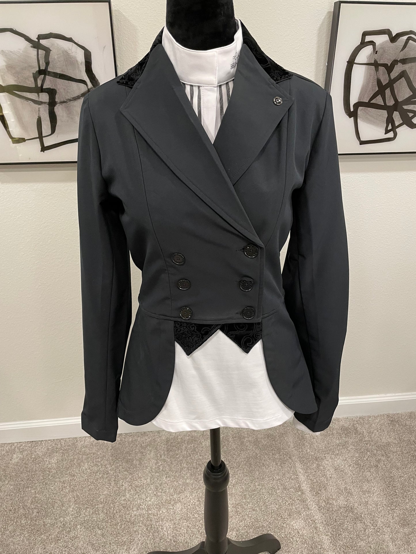 QHP Delhia Competition Jacket - Short Tails