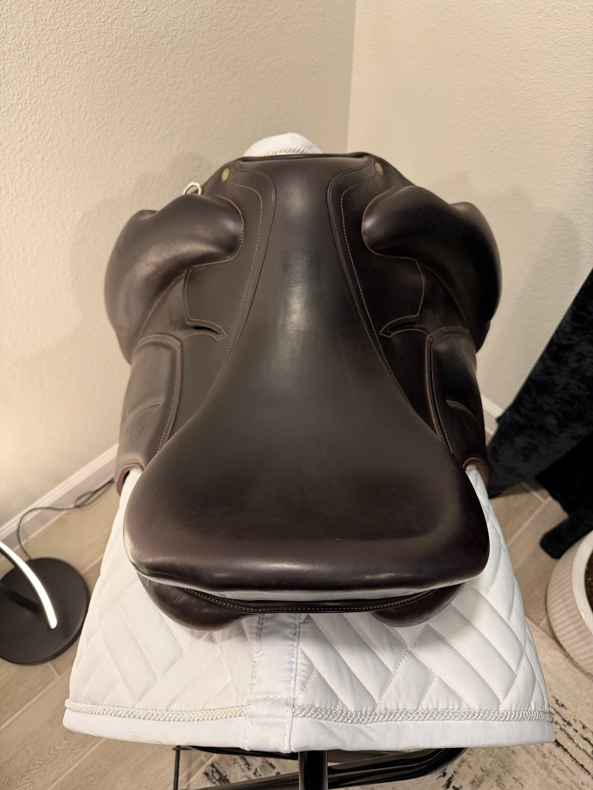 2014 17.5” Devoucoux Mendia Dressage Saddle - Normal Tree - Brown