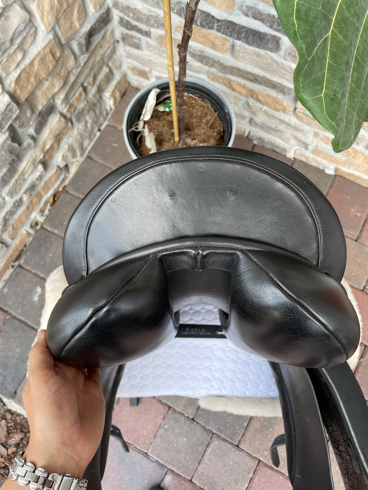 2014 County Fusion 17” Dressage Saddle - Medium Tree