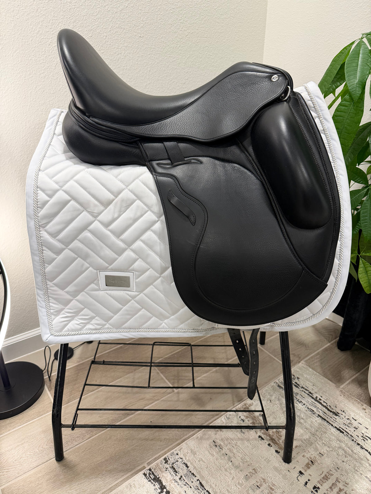 17.5” Envy Aurora Monoflap Dressage Saddle by Custom Saddlery