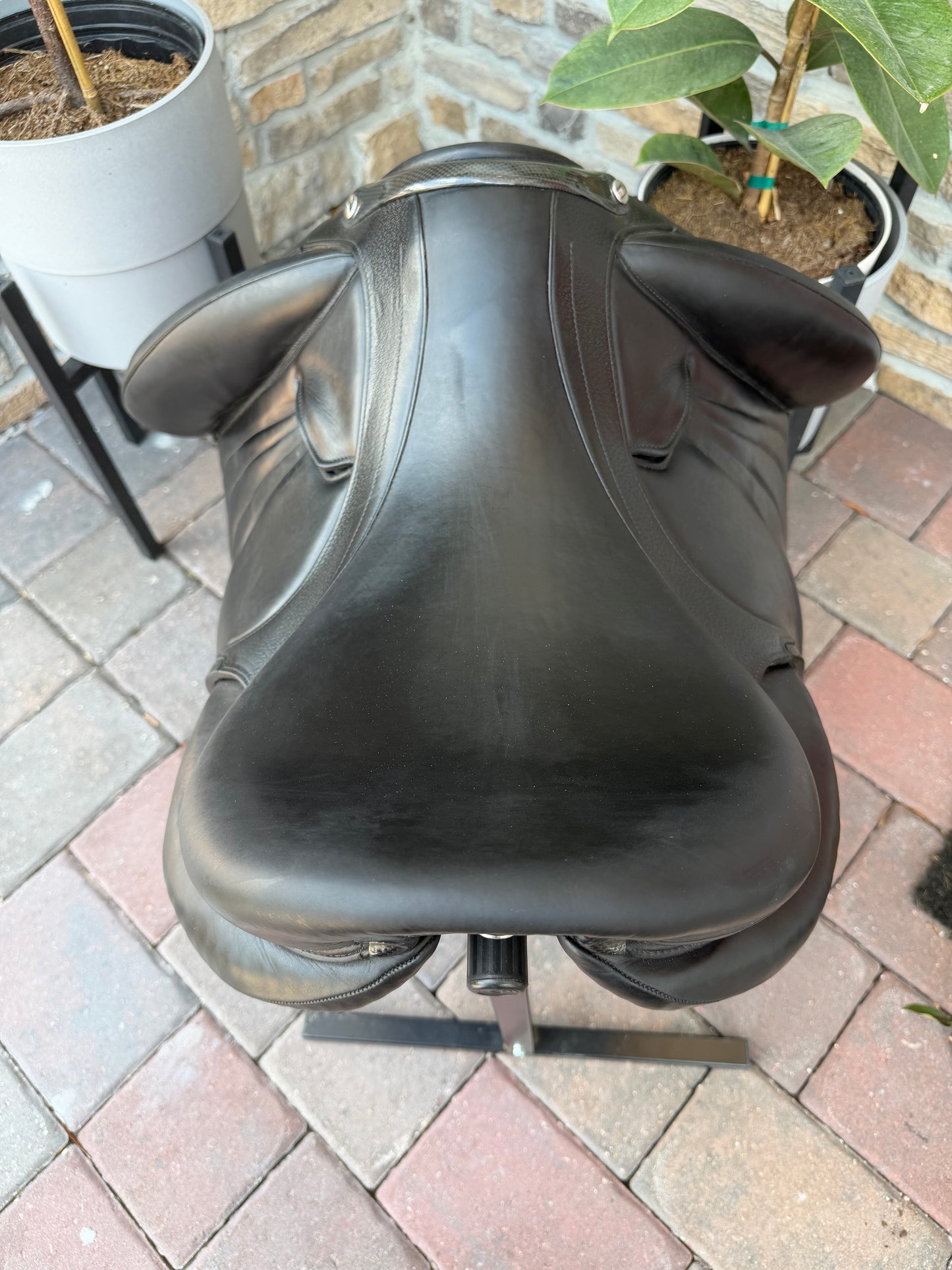 18-18.5” Devoucoux Makila Harmonie Black Dressage Saddle