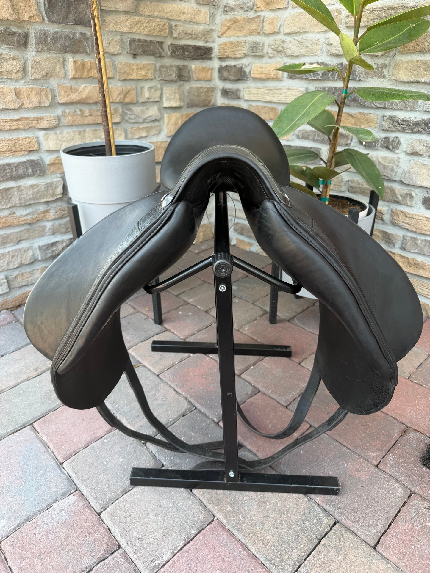 18-18.5” Devoucoux Makila Harmonie Black Dressage Saddle