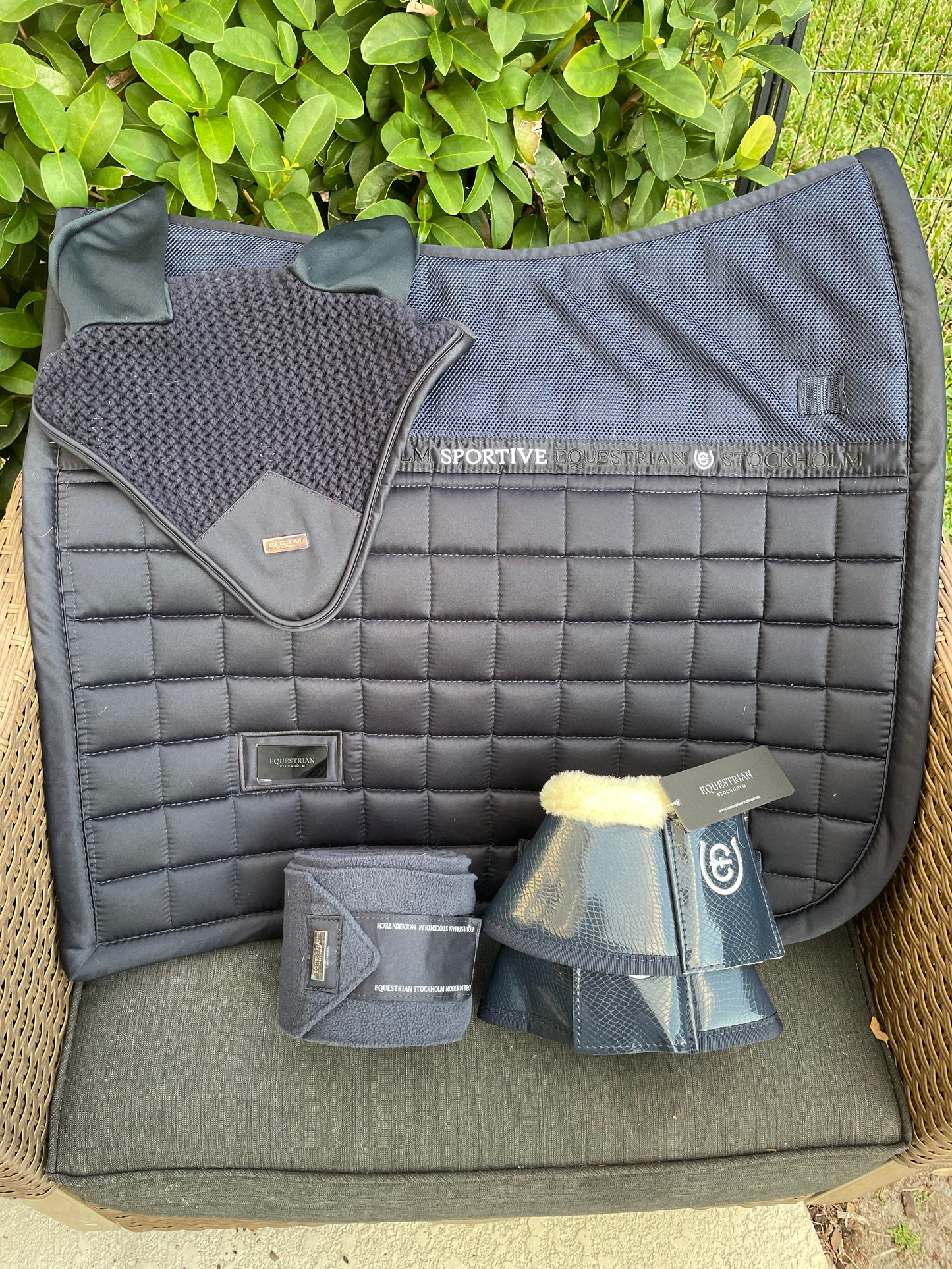 Equestrian Stockholm Sportive Modern Tech Navy Large Dressage Pad, Bonnet, Polos