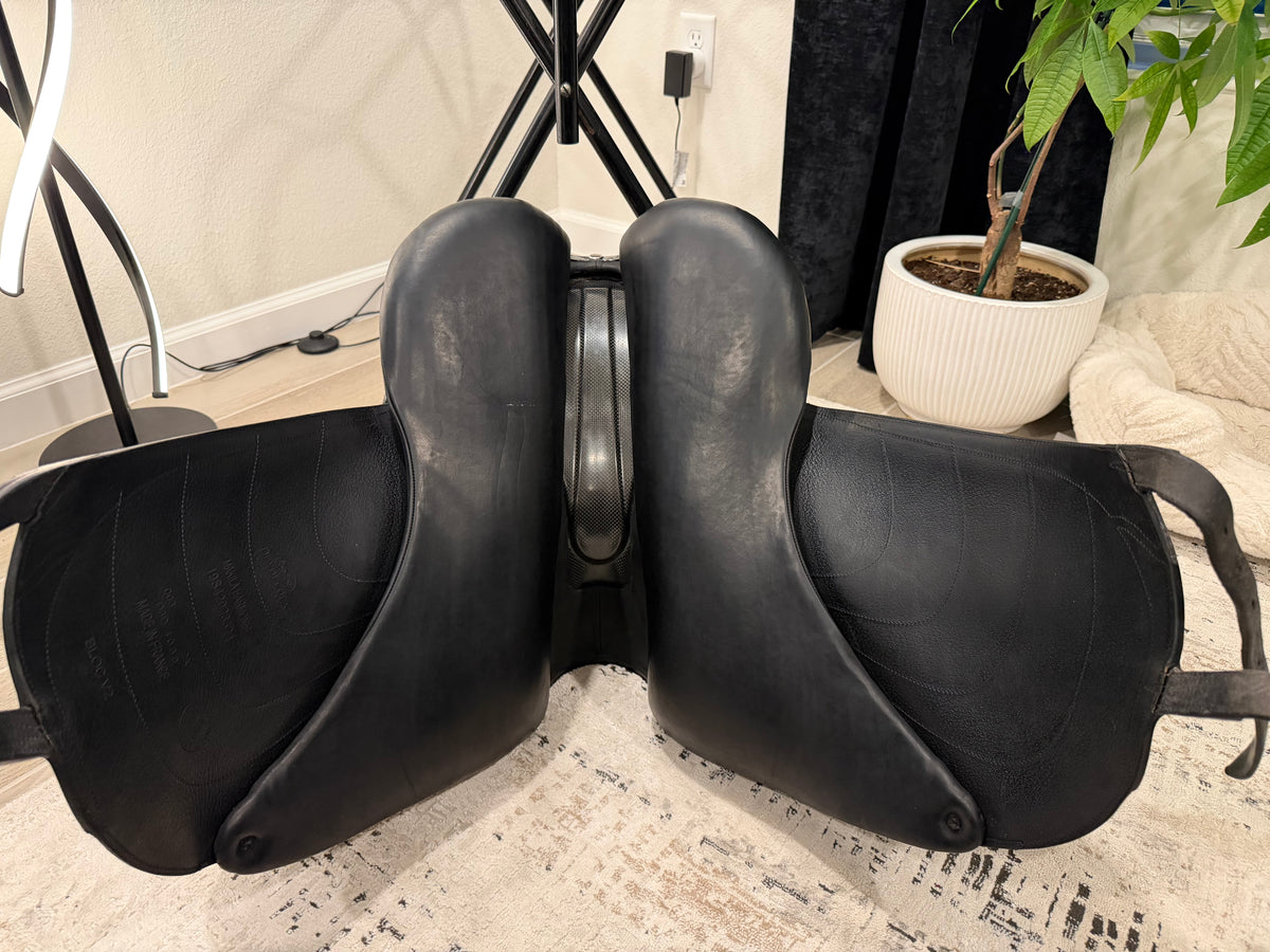 18-18.5” Devoucoux Makila Harmonie Black Dressage Saddle