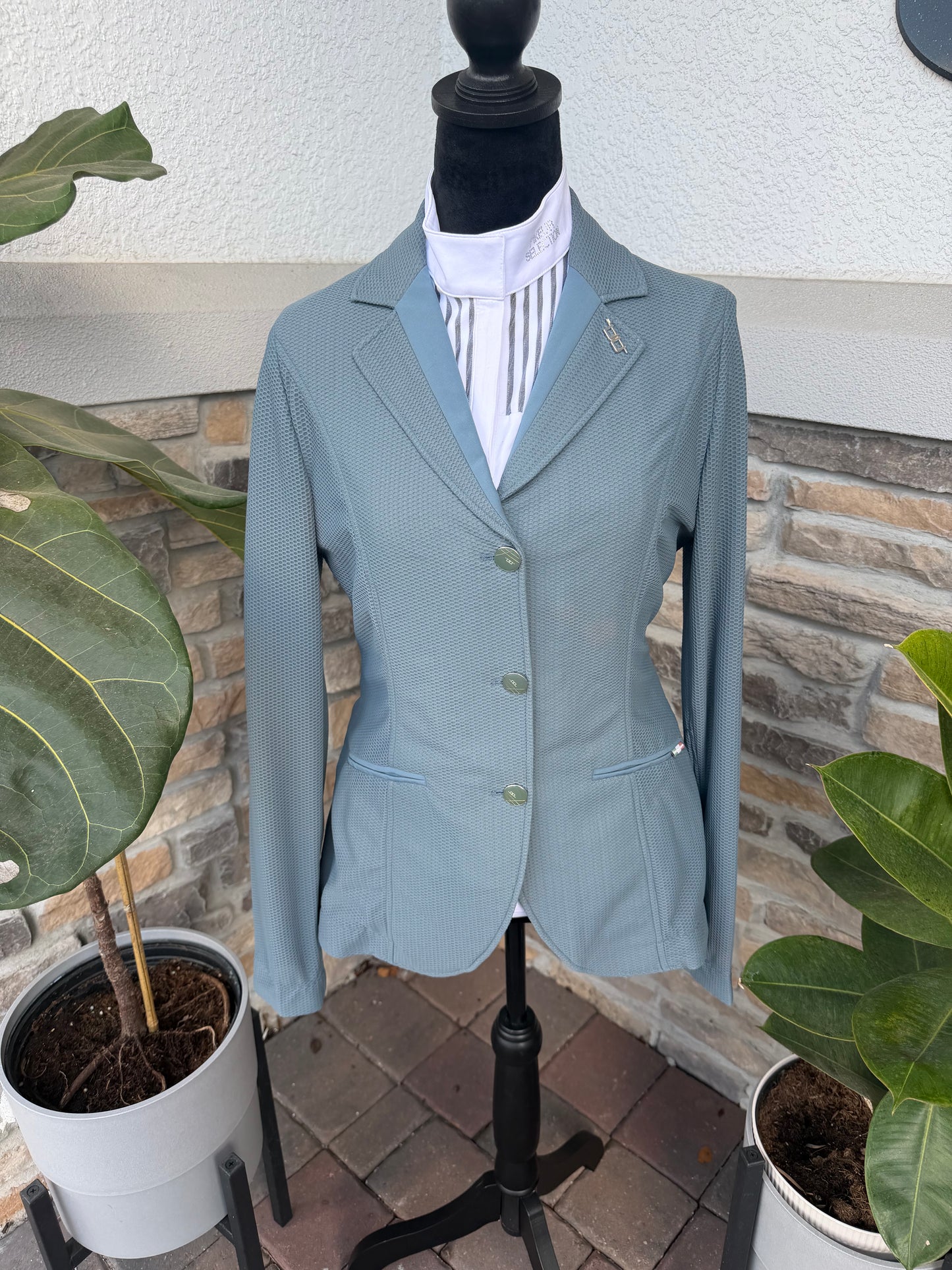 Limited Edition - AA Motionlite Mesh Aviation Blue Show Jacket - Medium