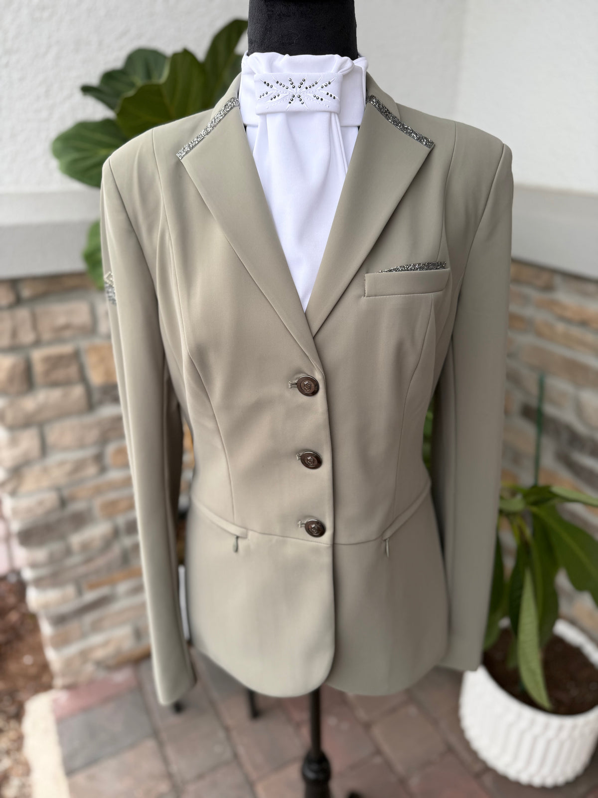 Samshield Victorine Limited Edition Swarovski Crystal Show Jacket - Sage - NEW - US 10 / FR 40