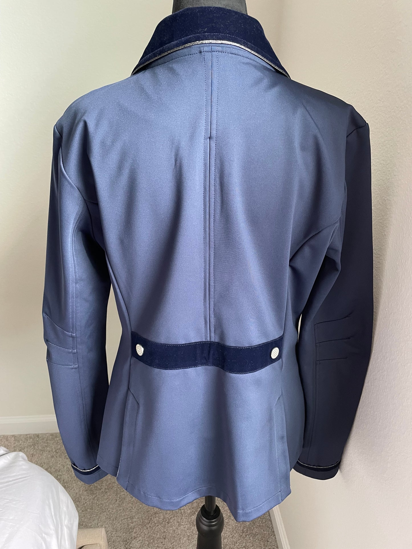 Southeast Sport Horse Competition Coat by Jo - Approximately Size 6-8