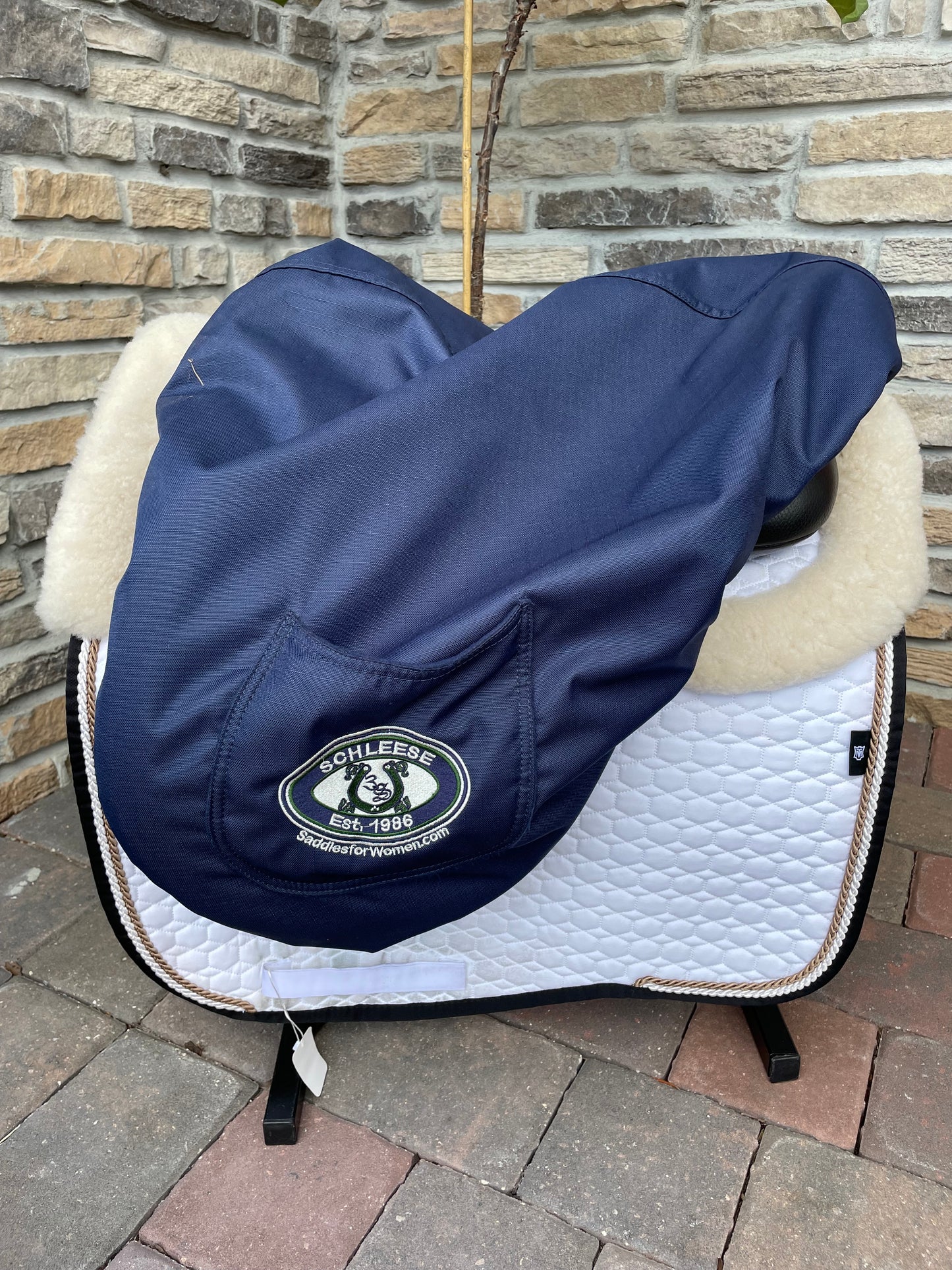 2007 17” Schleese Liberty Dressage Saddle - Medium Wide Tree