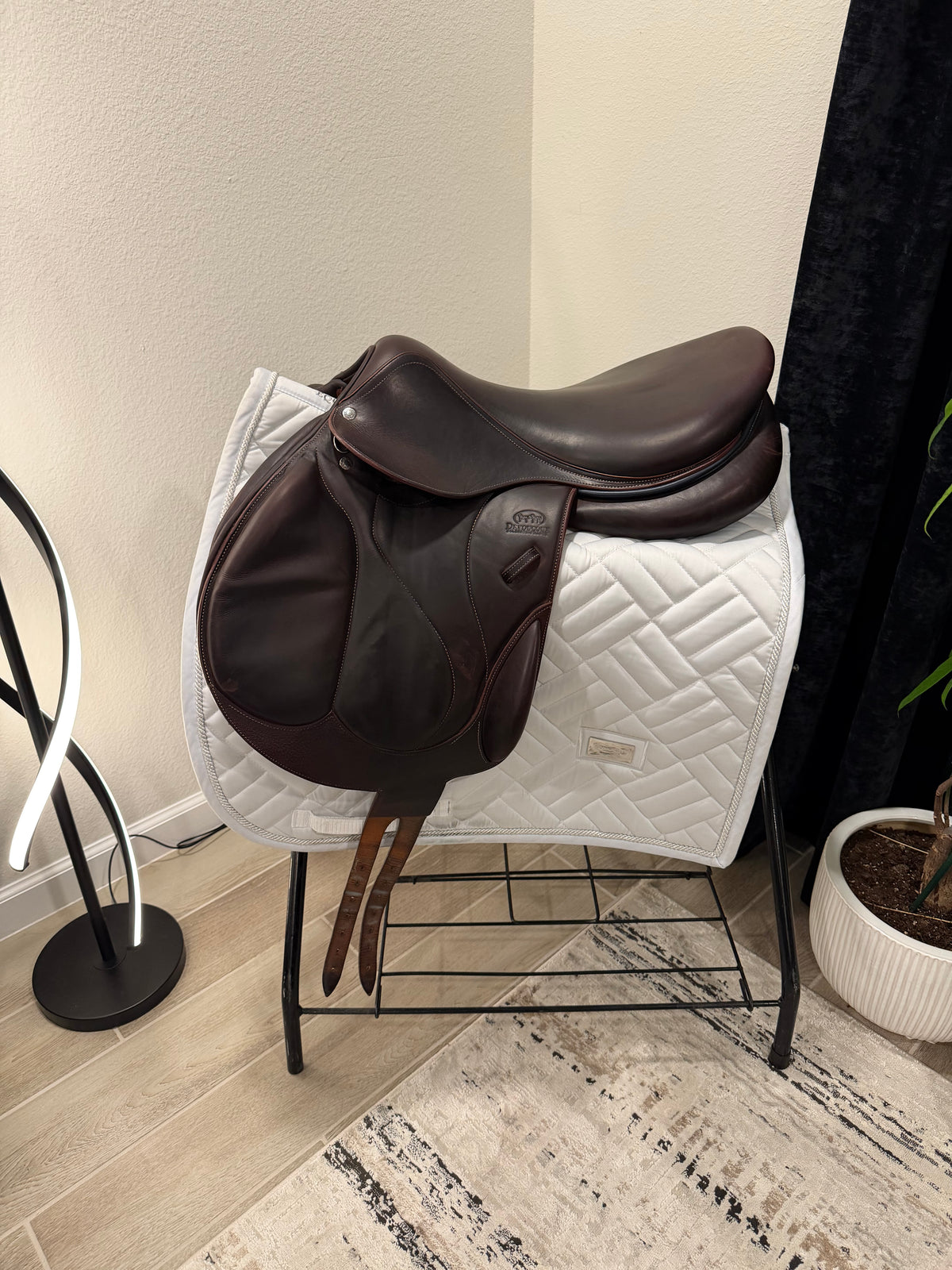 2021 18” Devoucoux Chiberta O Jump Saddle - Normal Tree