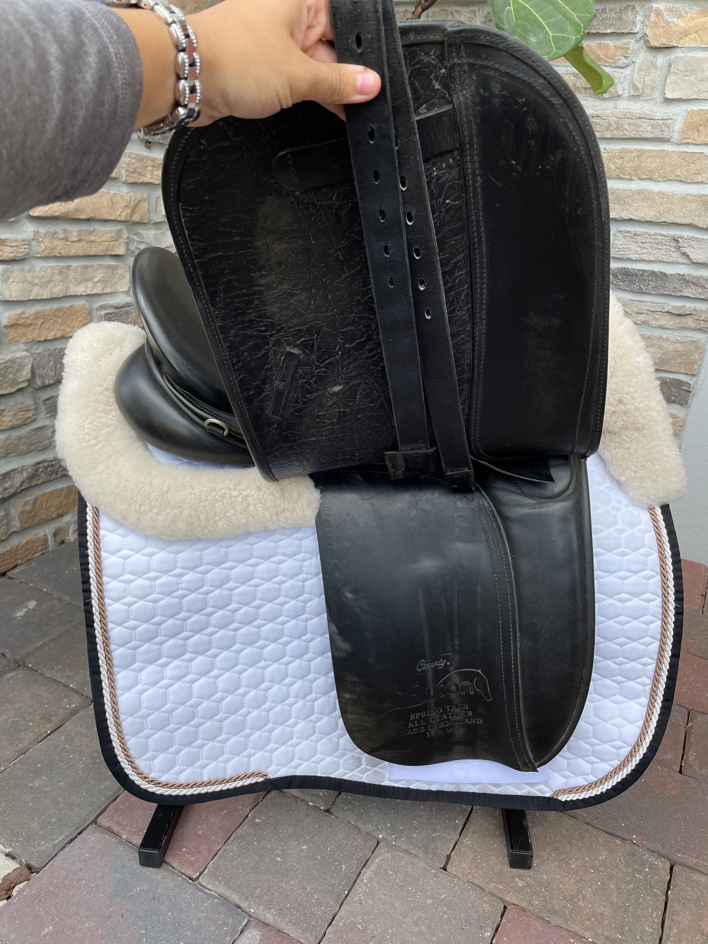 2014 County Fusion 17” Dressage Saddle - Medium Tree