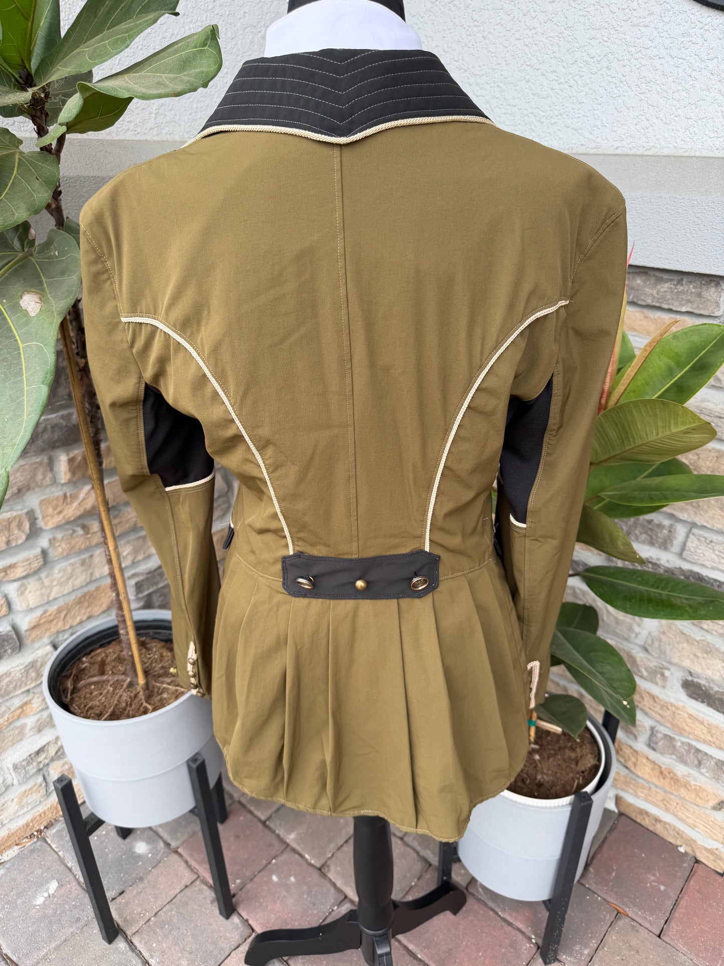 Custom Southeast Sport Horse Jacket - Green - US 6/8