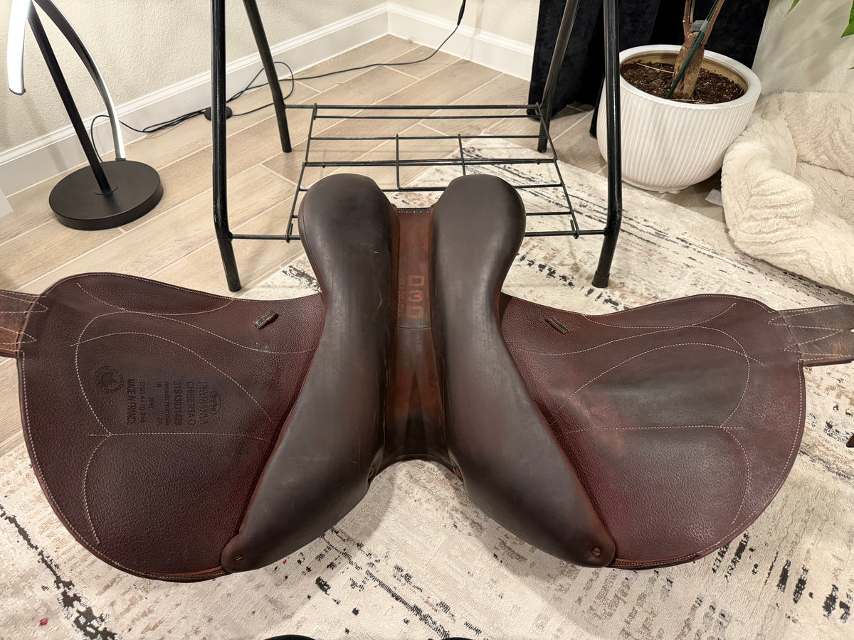 2021 18” Devoucoux Chiberta O Jump Saddle - Normal Tree